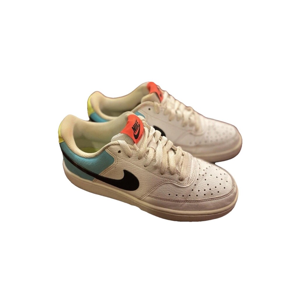 Nike Court Vision Low Women’s Size 7.5 Shoes Leather Next Nature Sneakers